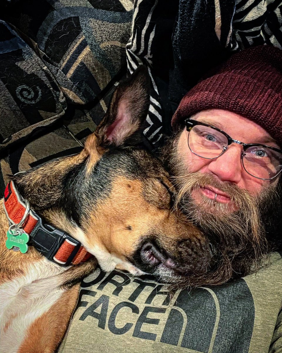 mygnarlybeard's tweet image. #WorkCanWait