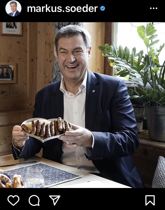LimmerAndrea's tweet photo. Dr. Markus #söder heute in: „Ein Scherz für Tiere“. Seine - schon langlangjährige - Vision von Landwirtschaft hier: 
https://t.co/JiTnb5fNU2
#markussöder #einherzfürtiere #tierhaltung #tierwohl #landwirtschaft #nürnbergerwürste #würstlundkraut #krautundrüben https://t.co/lW6i51hYyV