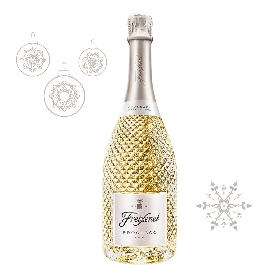 Déjate llevar por la magia este #findeaño y brinda con #FreixenetProsecco 🥂 un #vinoespumoso con azúcares naturales de color amarillo con viva efervescencia y aromas frescos a cítricos, manzanas y flores.

En #ClubCuvée Freixenet Prosecco por 8,95€
clubcuvee.com/es/freixenet-p…