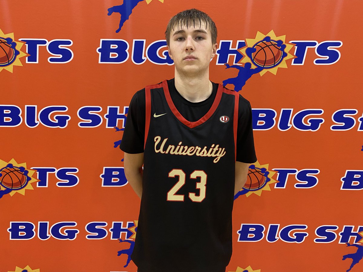 #BigShots #WinterJam
Day 3 Game 1

Northwood Temple 99
3 Cannon Keziah 31
11 Jaquante Harris 30
10 Brandlee Wolf 11

University (WV) 59
23 Garrison Kisner 15