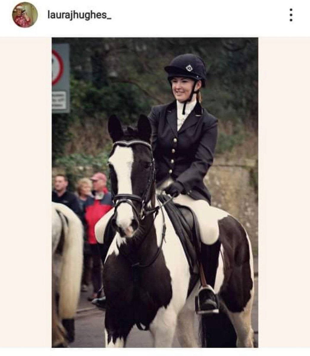 HuntSabs's tweet photo. .@wiltshirepolice have serious questions to answer over their shameful policing of the Avon Vale Hunt’s Boxing Day meet.

The officer on the scene, Laura Hughes, rides with the hunt. Is it any wonder she sided with those brutally attacking peaceful protesters?

@WiltsRuralCrime https://t.co/HBXxkkF5Z4