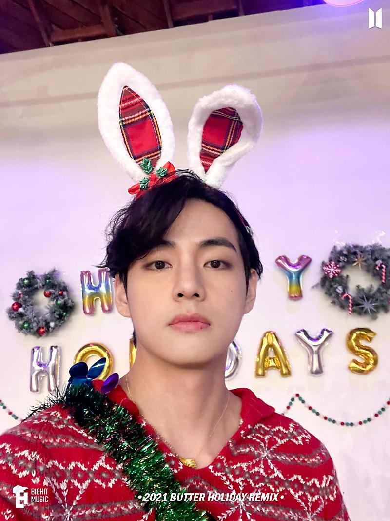 Sayurihope1's tweet photo. Happy BDAY Babe TAE..!!💜😍 💜 https://t.co/zbaZ63cztn