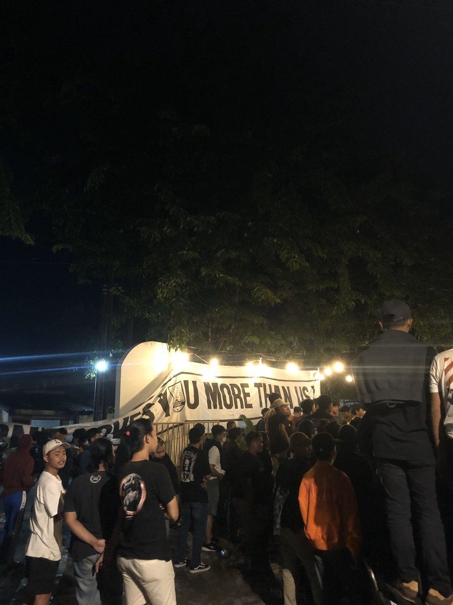morriblee's tweet photo. Sudah saatnya juara

#PERSISDay #PERSISDay
#PERSISDay #PERSISDay
#PERSISDay #PERSISDay https://t.co/T7HwW1BQ98
