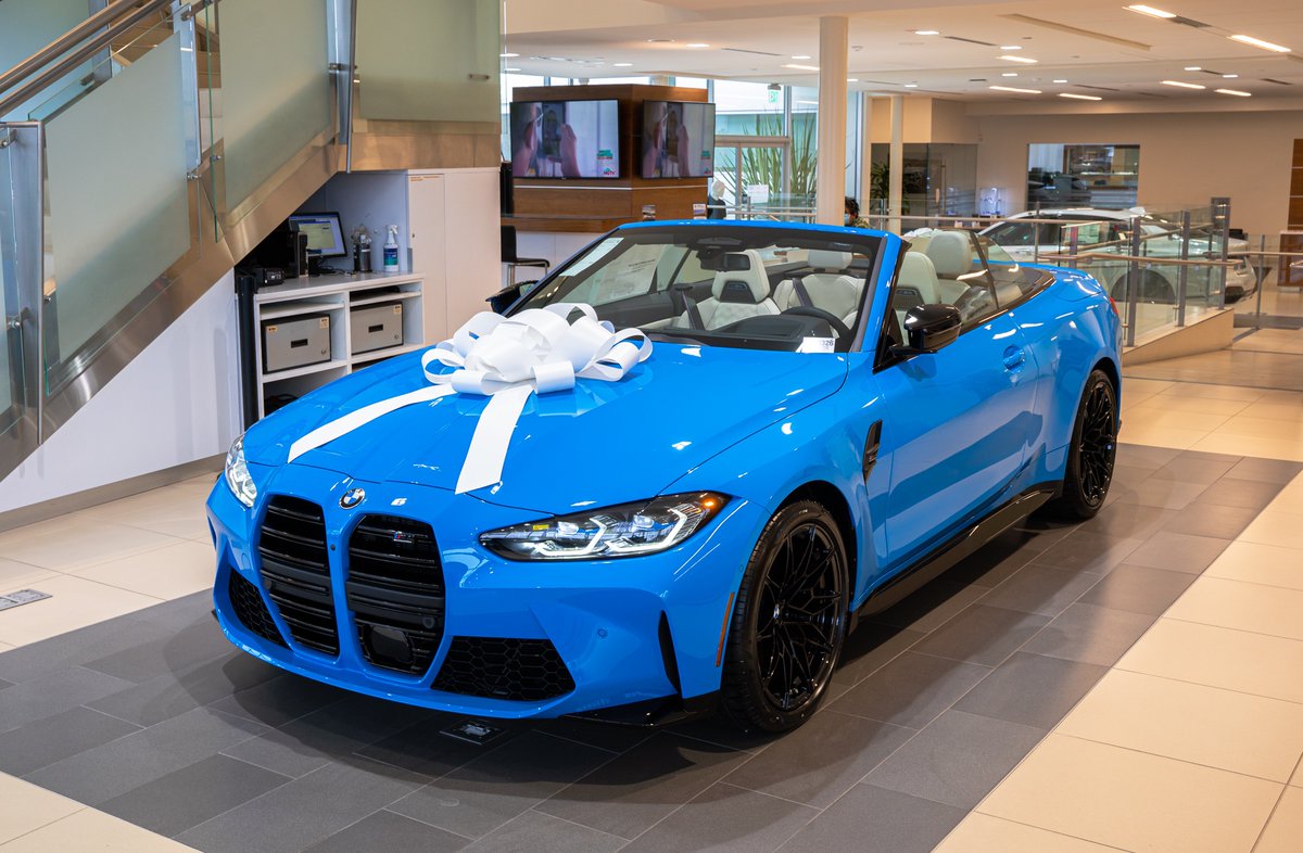 BMW_Riverside's tweet photo. Have fun with your friends in a brand-new #BMW #M4 after coming into #BMWofRiverside! One joy ride in this luxury car, and you’ll be hooked! 😏 https://t.co/9fnvkUH3yK