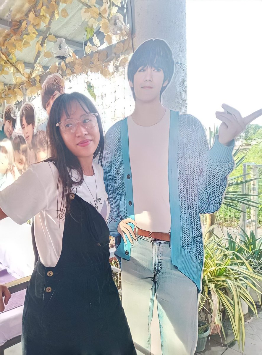 celynpolles's tweet photo. HAPPY BIRTHDAY TAEHYUNG!!!🎉🎉🎉
NO WORDS CAN EXPLAIN HOW MUCH WE LOVE YOU. BORAHAE 💜💜💜 @bts_bighit
@BTS_twt
#HAPPYVDAY
#HappyBirthdayTaehyung
#SweetTaeTaeDay
#KimTaehyung https://t.co/N7Vb4A2Wsn