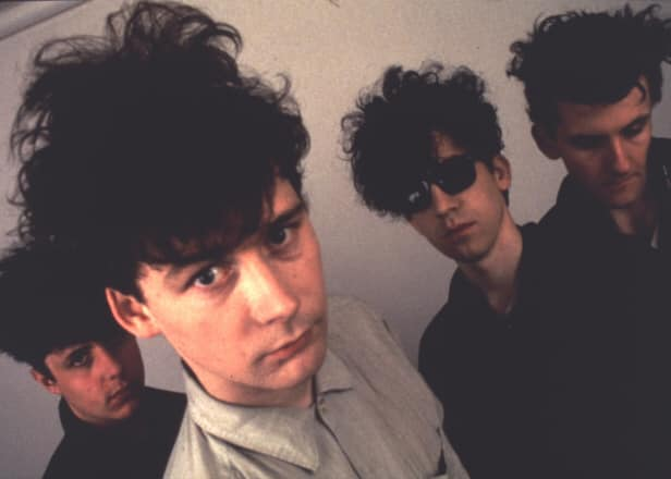 Slicing Up Eyeballs
Happy 60th birthday to The Jesus and Mary Chain s Jim Reid. 
