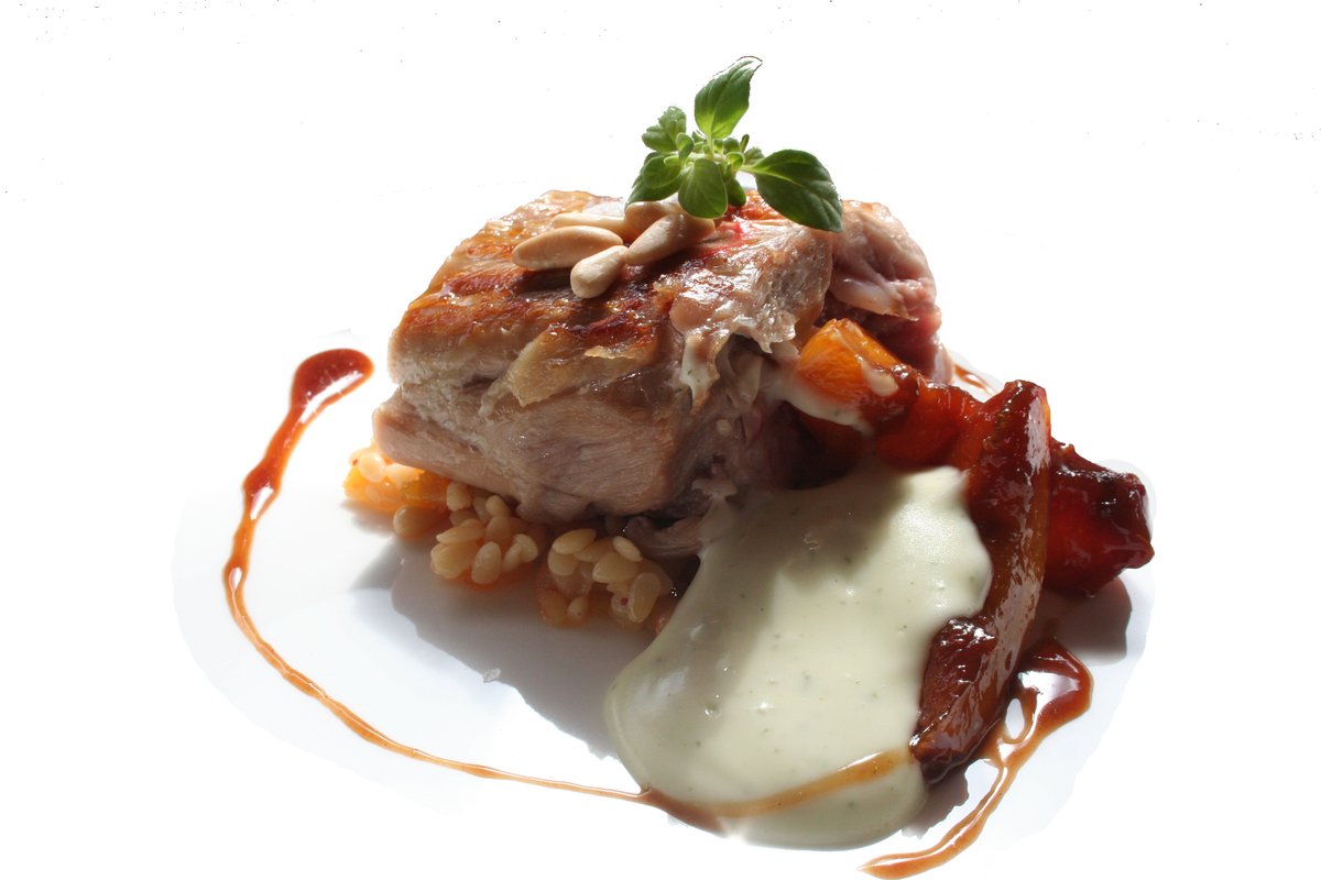 caprisur's tweet photo. El #ChivoLechalMalagueño  es una #carne con personalidad. No deja indiferente a nadie. 
¡Pruébala! 👉Te la llevamos a casa: https://t.co/BGFhUVWfSa https://t.co/nsgTcL2u24