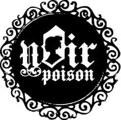 noirpoison เอาชื่อตัวเอง(poi)มาแปลงแบบเบียวๆโกธิคๆ 555 ที่มาคือตอนเรียนมีให้ออกแบบแบรนด์ของตัวเองด้วยความชอบแนวโกธิคและสีดำก็เลยมาเป็นปอยสั้น ส่วนblackมันธรรมดาไปเลยเป็นnoirที่แปลว่าสีดำในภาษาฝรั่งเศส😂

ใช้ชื่อนี้ในแทบทุกสิ่งที่ทำ วาดรูปแต่งฟิคทำชุดขาย555
https://t.co/zd9ztE0L5U 