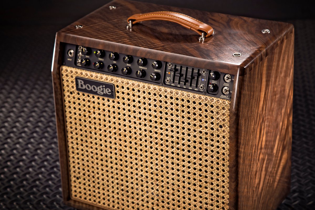 MesaBoogie's tweet photo. We'll wind down the year's #HardwoodWednesday posts with a look at a stunning Mark Five: 35 Combo in its custom Flame Walnut cabinet.
#MesaBoogie #HardwoodWednesday #MesaCustomShop #MarkFive35 https://t.co/y4fjVmg1Qd