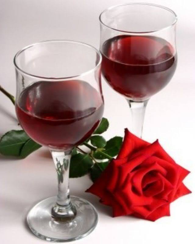 DobrevMariola's tweet photo. #GoodeEvening.❤🍷🎉
 #Добървечер ❤
Новата Година пристига!
Нека я посрешнем с отворено сърце и душа.
Нека 2022 да е мирна,а на Вас пожелавам,здраве, много усмивки, щастие и късмет!
Нека в сърцата Ви да има радост,бъдете здрави и обичани❤
 Наздраве за щастливите мигове  ❤🍷 https://t.co/vkw9dqKvDb