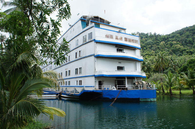 остров ко чанг заброшенный отель корабль. остров ко чанг таиланд заброшенный отель. заброшенный отель корабль ко чанг. ко чанг отель корабль. заброшенный отель корабль ко чанг.