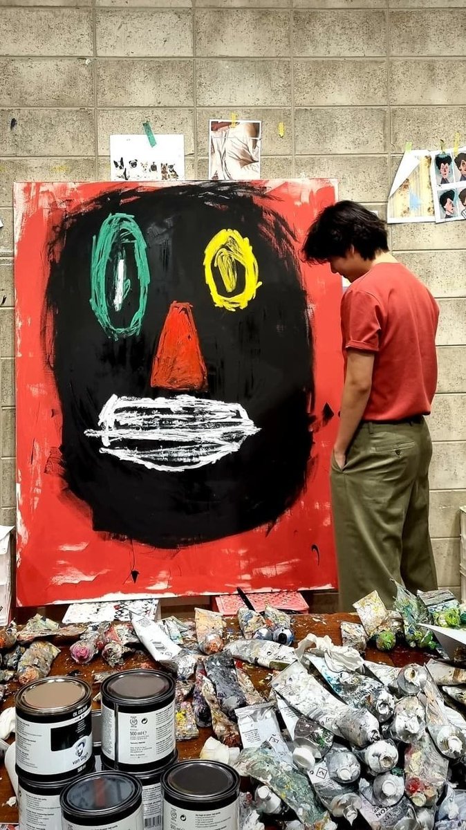 Happy Birthday to our artsy boy🎨🖼🧑🏻‍🎨

I couldn't make just one bracelet, i love Vante's art😖
#태태생일ㅊㅋ #HappyBirthdayTaehyung #태형아_27번째_생일축하해