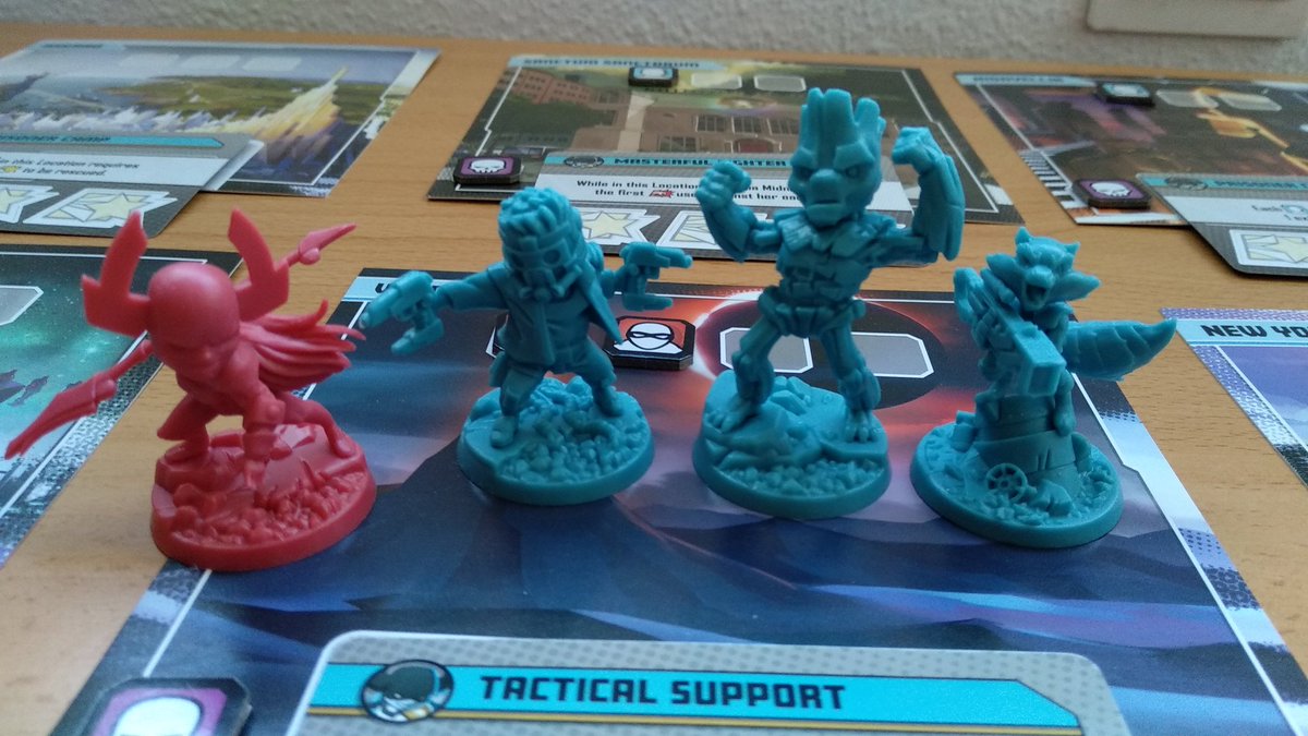 AlvaroVazquez's tweet photo. Vamos a arrascarle al 2021 una última campañita de 4 partidas al Marvel United: guardianes de la galaxia VS Thanos y sus chiquillos @Asmodee_Spain @CMONGames @LineaLudica @BoardGameGeek @LaBSK @soloenbalda https://t.co/UYwOwwxMm9
