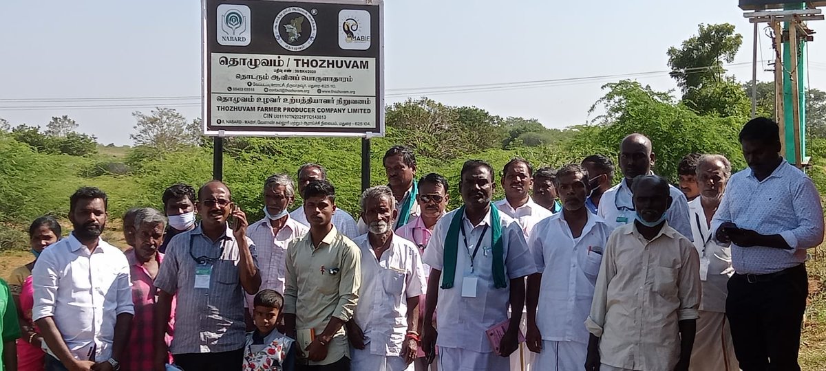 KabilanMadurai7's tweet photo. "ஆட்டெரு அவ்வாண்டு, மாட்டெரு மறுஆண்டு" என்ற பழமொழியை அடிப்படையாக கொண்டு ஈடுபடும் மதுரை தொழுவத்தில் இன்று  திருச்சி விவசாய சங்கத்தினர்! https://t.co/drHUsWERiC