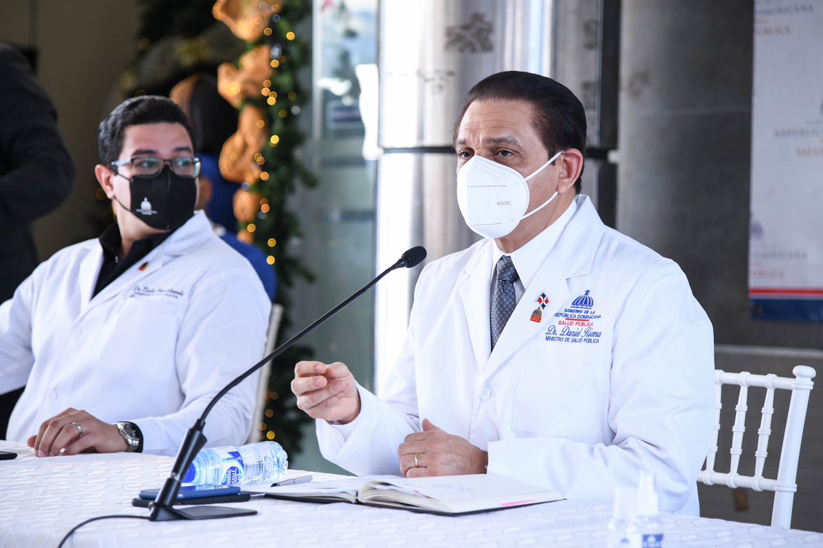 SaludPublicaRD's tweet photo. Hoy, informamos que la variante del coronavirus ómicron avanza de forma acelerada en el país, ya que representa el 41% de los casos analizados en los últimos días, mientras delta un 59%. https://t.co/71UdpQwZjD