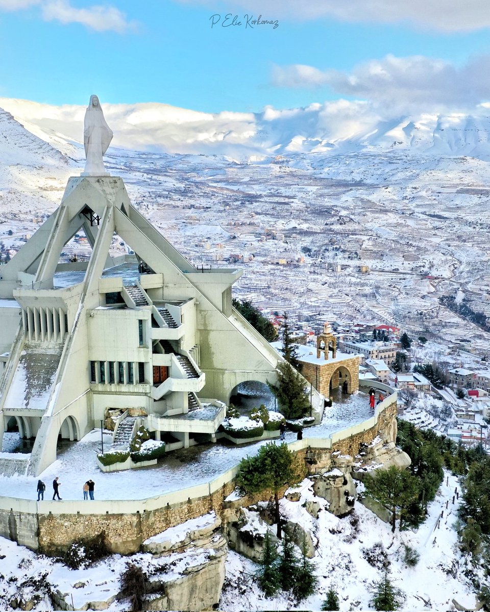 flyoverlebanon's tweet photo. سيدة الحصن إهدن https://t.co/0vPhK0qXpW