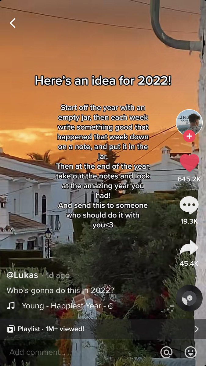 มึง อันนี้น่าทำมาก แบบตั้งแต่เริ่มปี 2022 วันไหนเจอเรื่องอะไรดีๆที่ทำให้มีความสุขบ้างก็เอามาเขียนใส่กระดาษแล้วใส่ลงไปในโหล พอหมดปีก็เอาออกมาดูว่าปีนี้เจอเรื่องราวอะไรดีๆบ้าง หรือว่าวันไหนเจอเรื่องแย่ๆมาก็หยิบเอาออกมาดูก็ได้ จะได้รู้ว่าชีวิตยังมีเรื่องดีๆที่ทำให้มีความสุขอีกเยอะ🥺