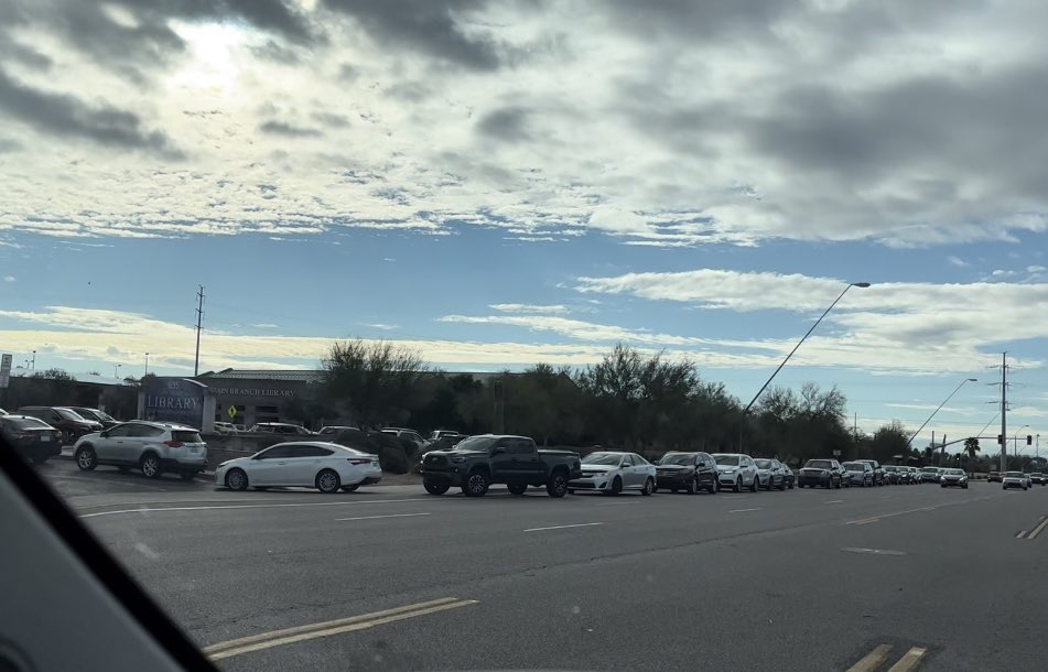 NicoleCritesTV's tweet photo. People waiting in long lines half an hour before #freecovidtestkits available @MesaLibrary appx 100 kits per location gone in first half hour. Kudos to teams for keeping it orderly & efficient.
Possibly more tomorrow.
Check here for updates:
https://t.co/uwBLH02LjZ https://t.co/TDXJe0g7oQ