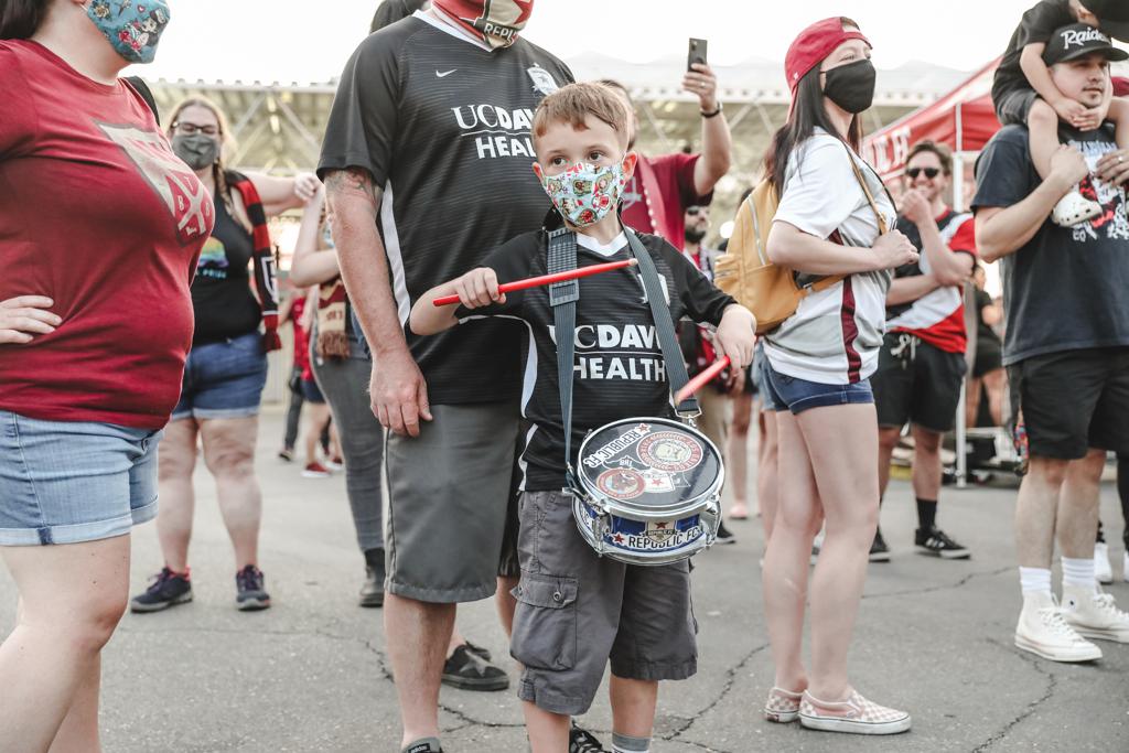 SacRepublicFC's tweet photo. One of the highlights of the year was having our #IndomitableFans back home @HeartHealthPark ❤️
Check out some of favorite fan shots of the year.
📸 https://t.co/jpIzHzln55 https://t.co/fTfDiFRRcq
