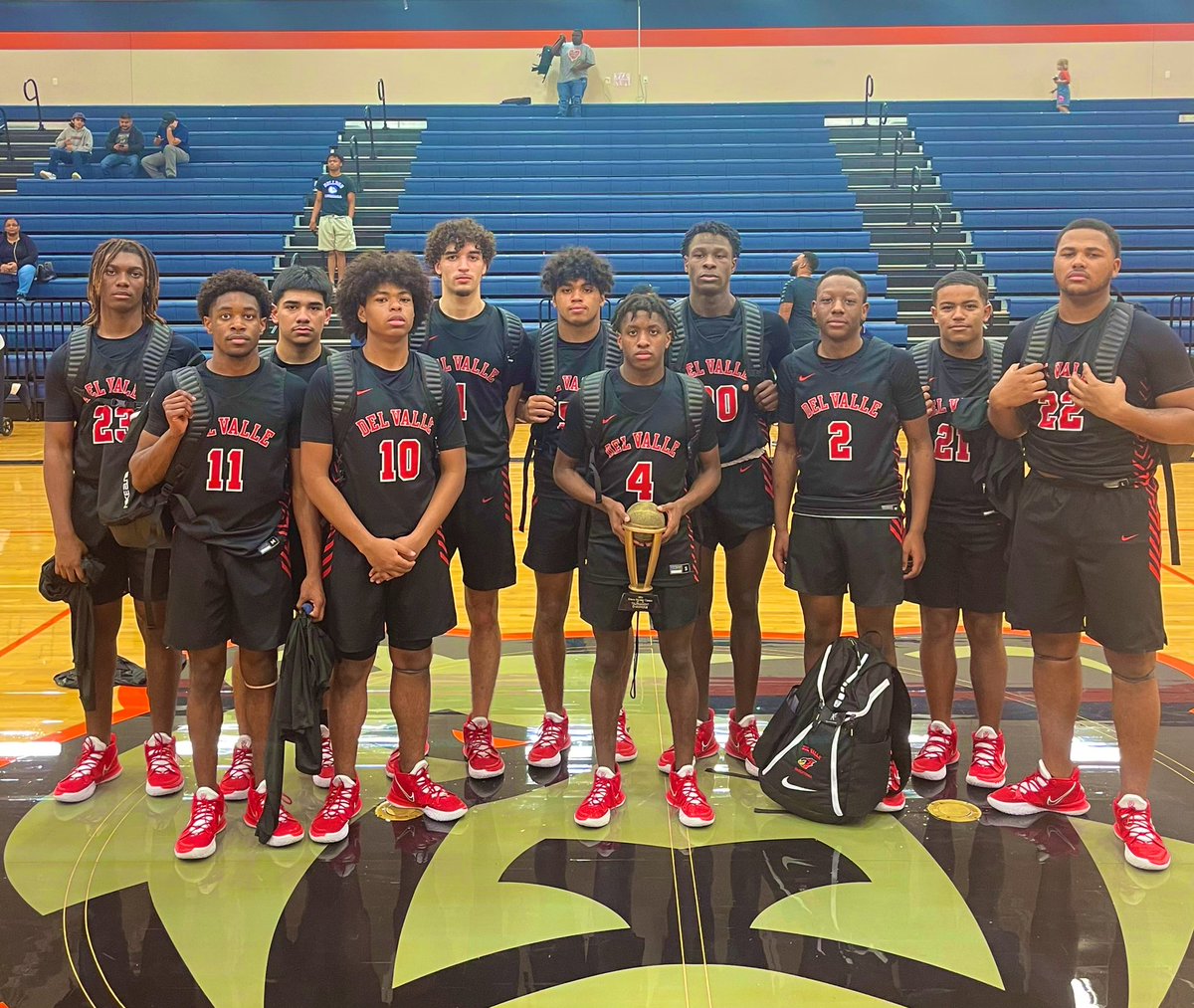 DV Basketball tweet media