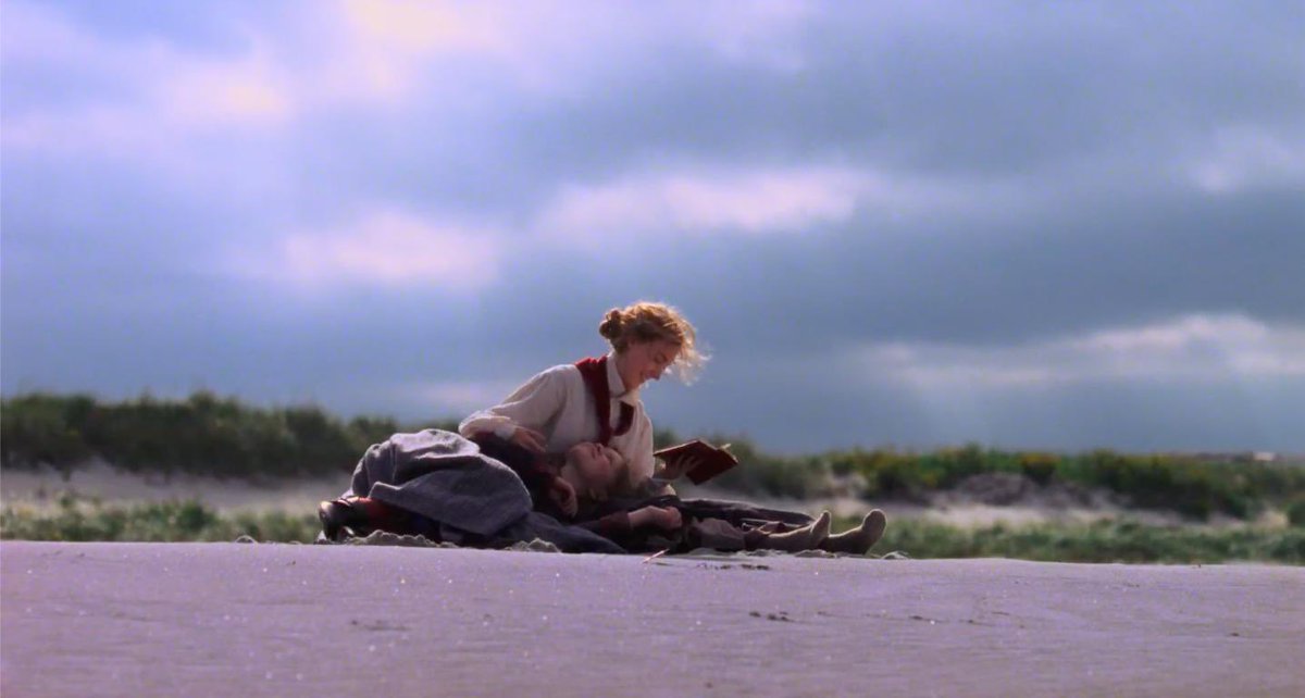 CinemaPeaches's tweet photo. 🎬 Little Women
🗓️ 2019
👩🏻‍🎨 Greta Gerwig
🎭 Saoirse Ronan, Florence Pugh, Eliza Scanlen, Emma Watson, Timothée Chalamet, Paula Dern, Bob Odenkirk, Meryl Streep, Tracy Letts, Chris Cooper
🎻 Alexandre Desplat
📸 Yorick Le Saux

🍑 of a film https://t.co/UH59uy2GNy