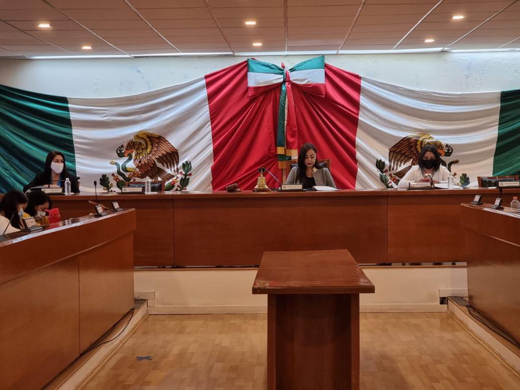 PDuranReveles's tweet photo. Hoy en Sesión Extraordinaria de Cabildo aprobamos informar al INDEP la situación del predio, que la próxima administración municipal ya declaró no tiene interés en realizar. https://t.co/9agPvEbpWJ