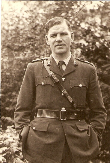 The Irish at War (@irelandbattles) on Twitter photo #OnThisDay 1943 Captain Joseph "Tiny" Beglin from South Circular Road, Dublin was killed at Capracotta, Italy while serving with the Inniskilling Fusiliers. The Beglins lost three sons & a brother-in-law was a POW in a Japanese camp.
#Ireland #History #WW2
<a href="/irishbrigadeww/">Irish Brigade, 1942-1947</a> #OnThisDay 1943 Captain Joseph "Tiny" Beglin from South Circular Road, Dublin was killed at Capracotta, Italy while serving with the Inniskilling Fusiliers. The Beglins lost three sons & a brother-in-law was a POW in a Japanese camp.
#Ireland #History #WW2
<a href="/irishbrigadeww/">Irish Brigade, 1942-1947</a>