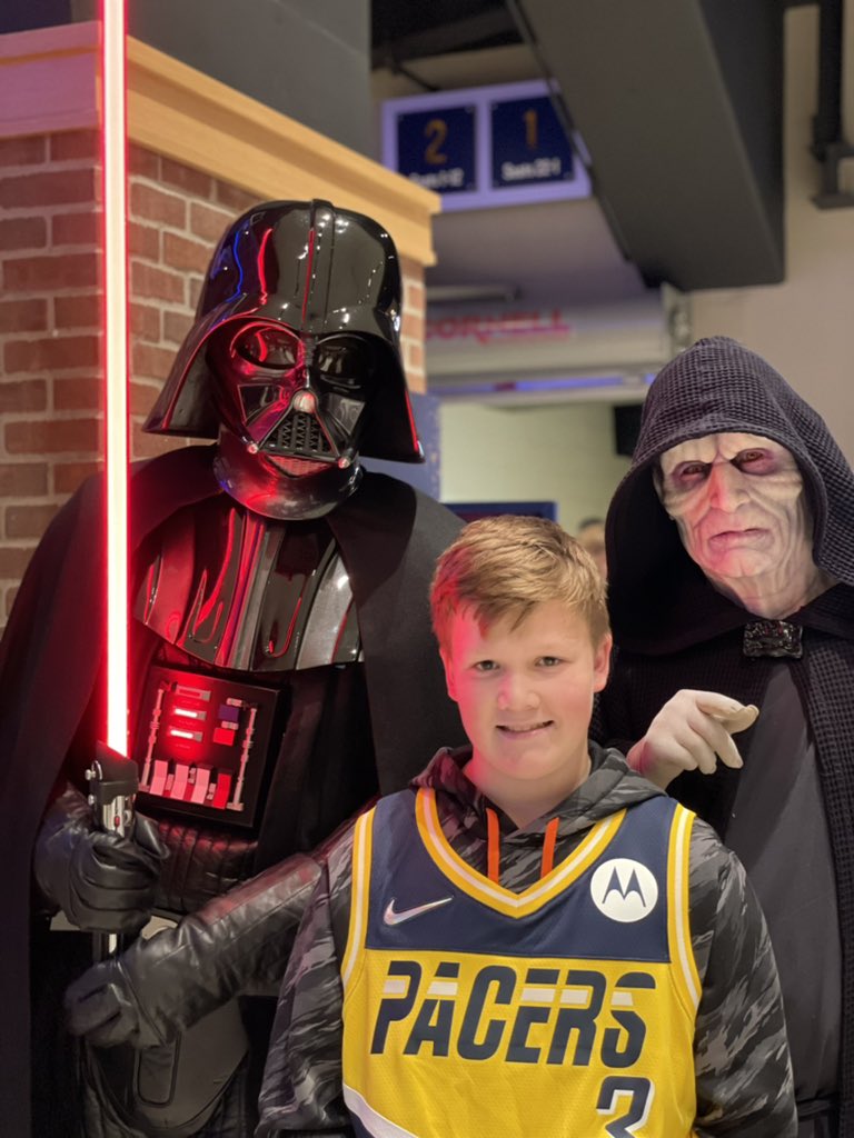 bmartpmart's tweet photo. @brandclint this is your kind of #pacersgamenight https://t.co/L9Ieur5OIW