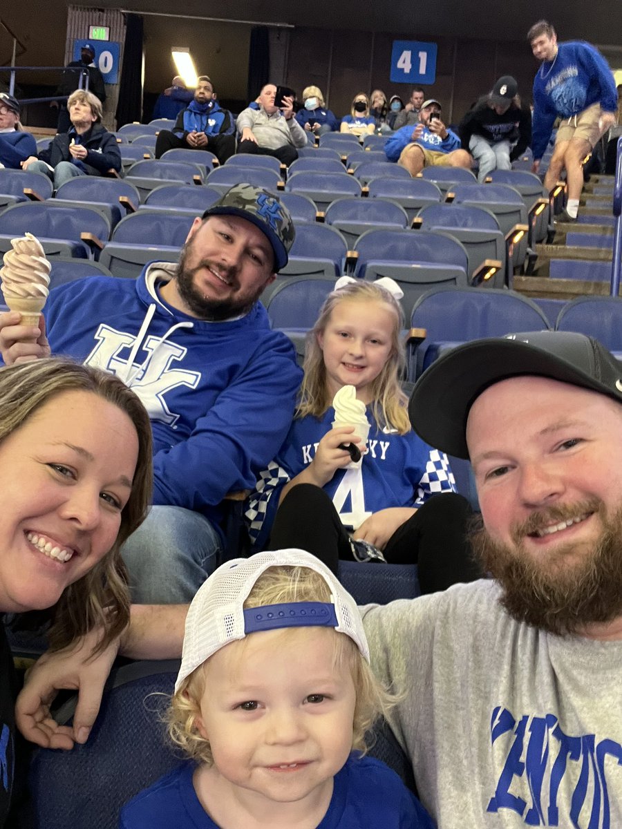 rvkbasham's tweet photo. #WeAreUK https://t.co/X0dmubC5HW