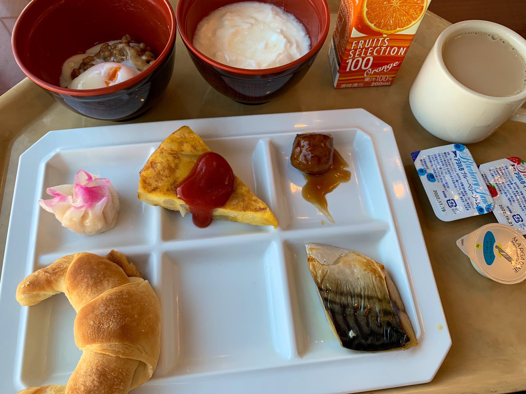 リックキッズ イベント報告 スキーキャンプ 冬キャンプ2陣 朝ご飯の時間が始まっております 最後のスキーや雪遊びが思いっきりできるよう みなさんいっぱい食べています T Co Vgrydrdpu0 Twitter