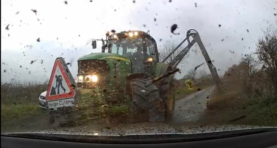 NShuntsabs's tweet photo. Turn up to Benacre, get attacked by a tractor. Another day with the Waveney Harriers.

Read the belated 20th Dec report here: https://t.co/RcLAFFyXry https://t.co/bEsqR8e791