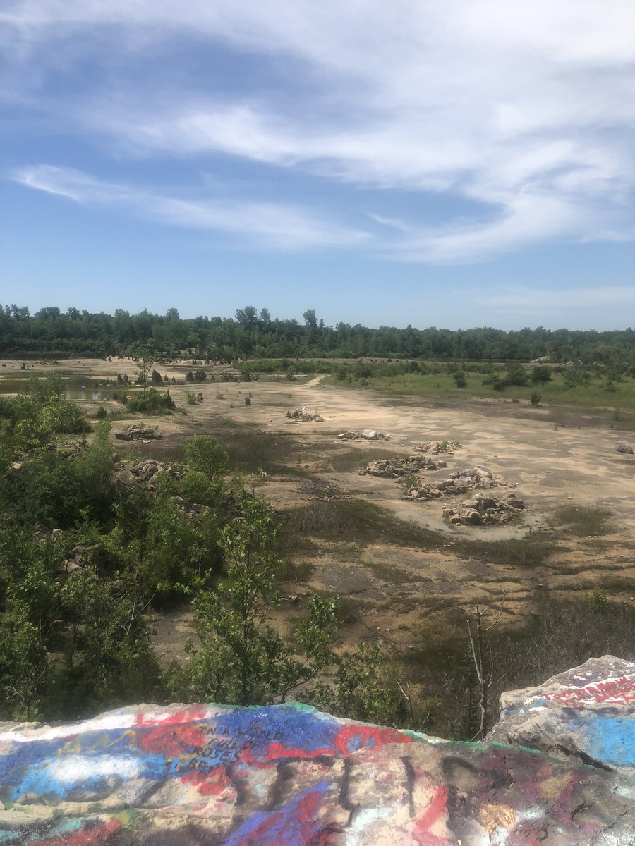 connorroadtrips's tweet photo. Oakes Quarry Park in Fairborn, Ohio. This hiking place has an easy rock climb, and the view looks like a bit of the Southwest in the United States. #usa #ohio #fairbornohio #greenecountyohio #bathtownshipgreenecountyohio #oakesquarrypark #roadtripswithconnor #onlyinohio https://t.co/r5Yd29Ngu7