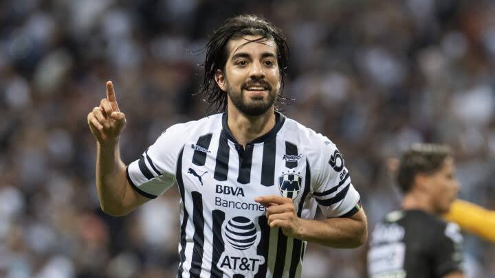 Si <a href="/Rpizarrot/">Rodolfo Pizarro</a> regresa a Rayados voy a regalar un jersey entre mis seguidores que le den RT y ❤️ a este tuit.