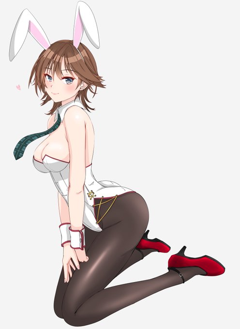 #年の瀬に渾身のイラスト晒すのでフォローしてください 
自分の中では一番美人な比叡バニー描けたと思ってるのでフォローはさておきでいいので見て(*'ω'*) 