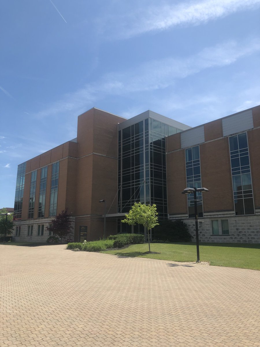 connorroadtrips's tweet photo. I’m back with the Wright State Campus posts. Here are some more buildings: Rike Hall: Raj Soin College of Business and ReyRey Café. University Hall: College of Nursing and Health, University Administration, and Disability Services. Student Success Center: Academic AdvisingCenters https://t.co/hq8BYZtc3S