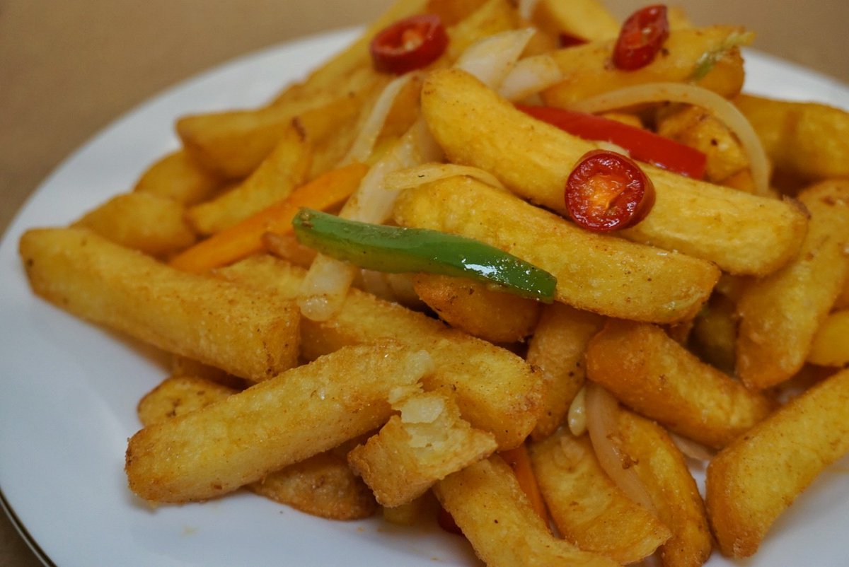PandaHouseUK's tweet photo. Salt &amp; pepper chips! Crispy on the outside, fluffy on the inside. Just how they should be 😌

#Rotherham https://t.co/qil9WP4VDB