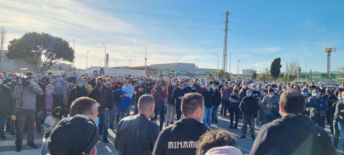 ccooebro's tweet image. Hoy hemos mantenido una nueva reunión de la mesa de #reindustrialitzación de las plantas de #Nissan.

En esta reunión se han expuesto el estado actual de los proyectos que optan a la reindustrialitzación. 

+ info: 👇👇
nissan.ccoo.cat/comites-de-emp…