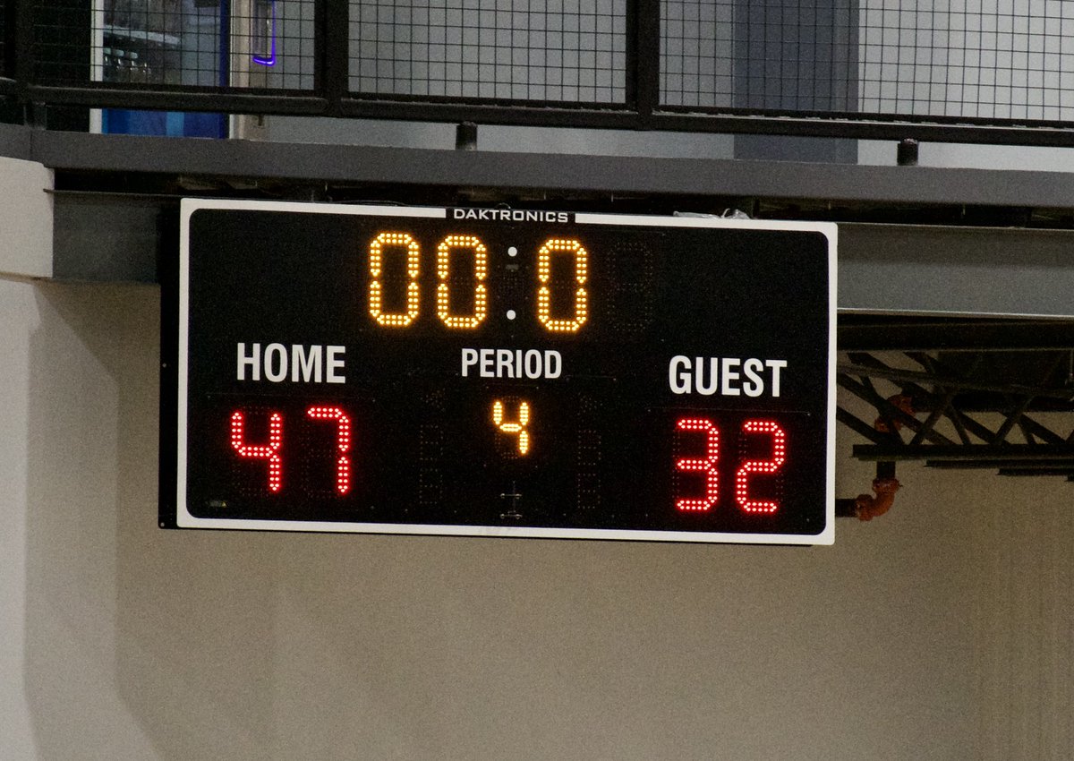 Albany Academy 47
Cambridge 32
Final

It was a two-possession game with less than 4 minutes left before @aagbasketball pulled away with the game’s last 9 pts. Meleena Ottati had 15, <a href="/SaigeRandolph/">Saige Randolph</a> 13 to lead the way for Academy. <a href="/stasiaepler/">Stasia Epler</a> led Cambridge w 12. Game 3 ✔️