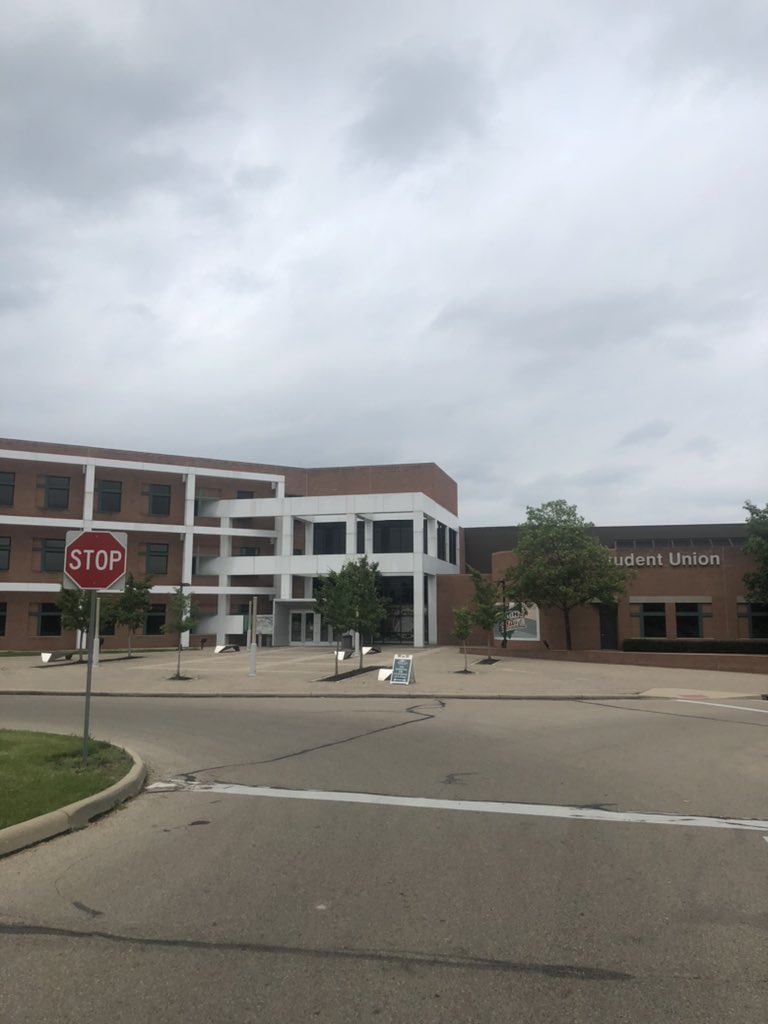 connorroadtrips's tweet photo. The most important building at Wright State University: The Student Union: Which is Admissions, Enrollment Services, Graduate School, and Union Market. This is also the welcoming center, featuring offices, and an Apollo Room as well as a bookstore https://t.co/VBxTZ00BVP