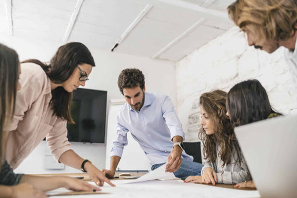 Criticism assigns blame

Feedback provides insight