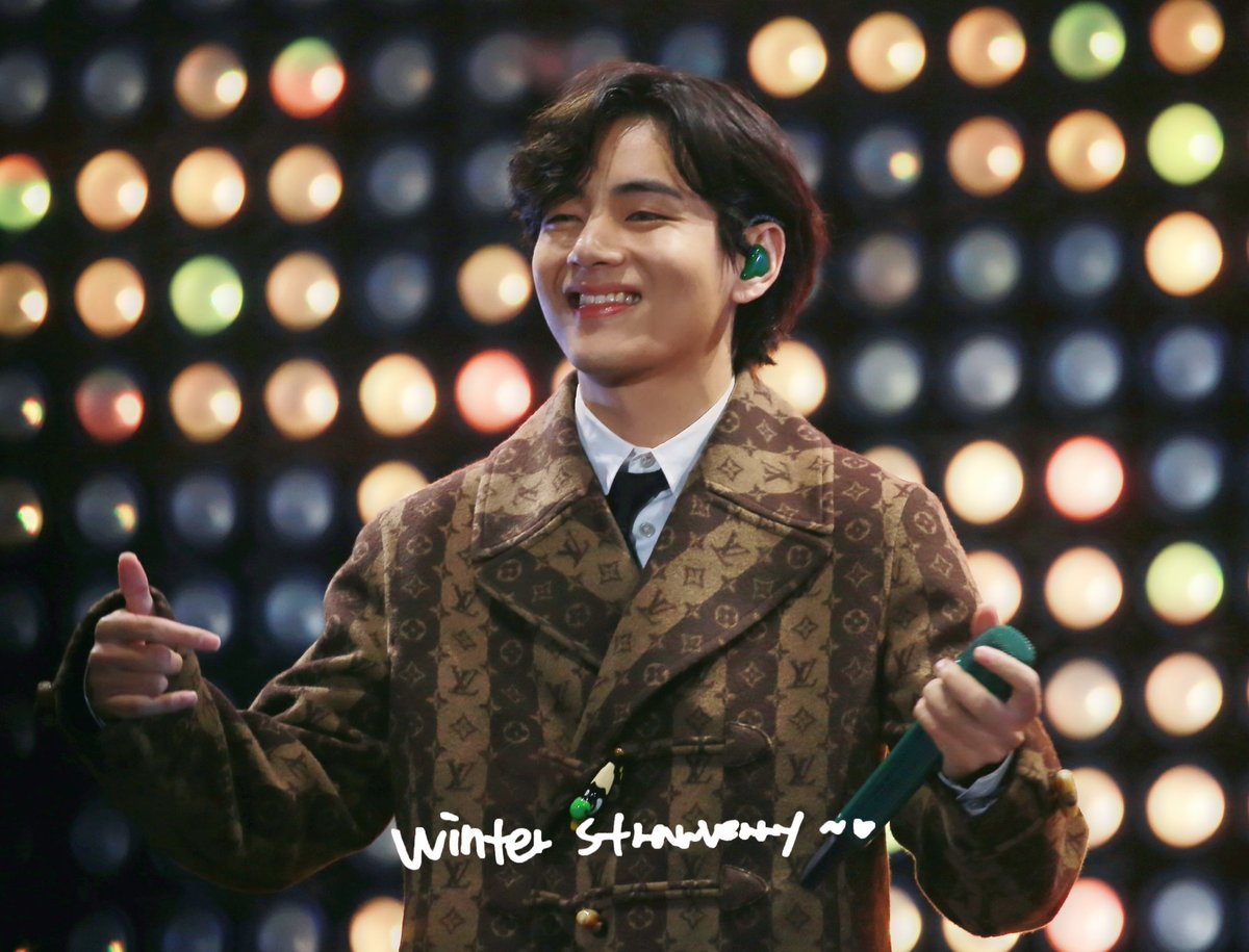 tetesmiling tweet picture