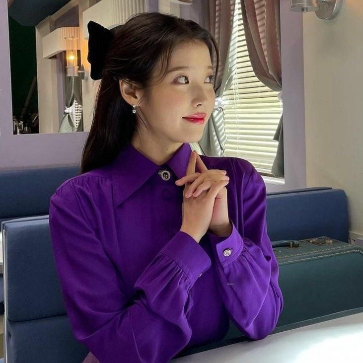 IUBRASIL_'s tweet image. Encerrando o ano como ninguém, IU lançou seu novo mini álbum ‘Pieces’

O álbum tem músicas que antes foram descartas

Spotify: open.spotify.com/album/3ivhPVSt…

Apple Music: music.apple.com/br/album/piece…

YouTube: youtu.be/3nDzKulmSpg

#PiecesByIU
#스물아홉_아이유가_모은_조각집