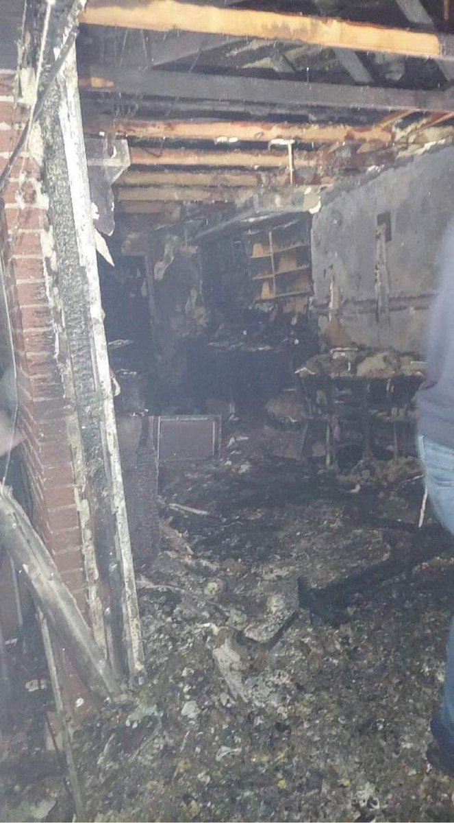 Speedsoft1's tweet image. My friend and his family lost everything in a house fire last night. They have 3 kids who are 4, 9, and 12 years old. We have set some accounts up to try to help get them back on there feet. Venmo @helpforhousefire  Paypal Dustin.bow32@gmail.com