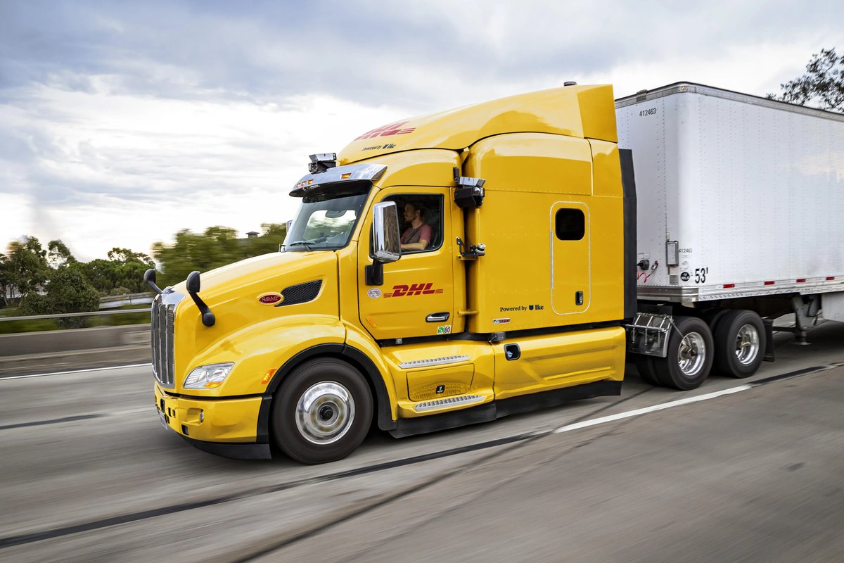 "Many of the market’s current challenges are expected to remain in the near term, but talent management, digitalization and sustainability emerge as opportunities." freightwaves.com/news/outlook-t…