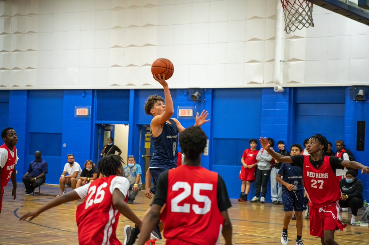SelectShore's tweet photo. « There’s only one thing we can control , and that is how hard we play » ~Don Meyer #basketball #nike #family #southshoremontreal #ballers #southshoreselect #airjordan https://t.co/9SeKooAMM9