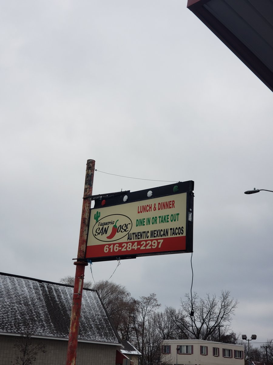 InkRF's tweet photo. after an 8 mile walk, glad to have reached the 60k mark on @wiglenet, celebrated by getting some tacos at a hallmark GR establishment that is closing at the end of the year
#WiGLEIsMyColoringBook https://t.co/59mGIUysko