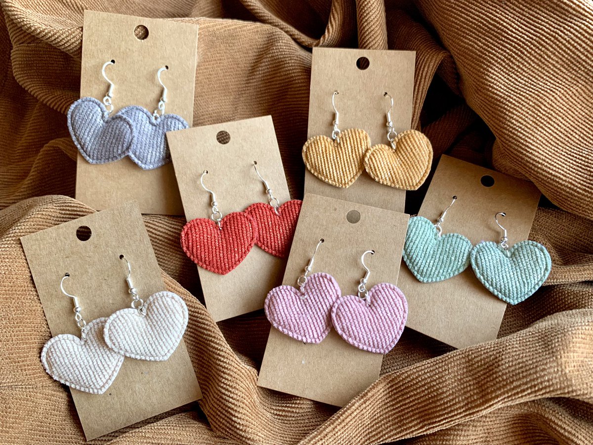 LyraCreations's tweet image. 🤎🌿Corduroy Heart Earrings 🤎🌿

get them now with the link below!! &amp;lt;3