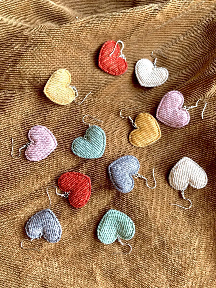 LyraCreations's tweet image. 🤎🌿Corduroy Heart Earrings 🤎🌿

get them now with the link below!! &amp;lt;3