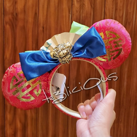 elifer09's tweet photo. So good I had to share! Check out all the items I'm loving on @Poshmarkapp from @evesaintjewelry #poshmark #fashion #style #shopmycloset #handcrafted #valentino #disney: https://t.co/qA0V2ckliy https://t.co/NqGuSS4vkd