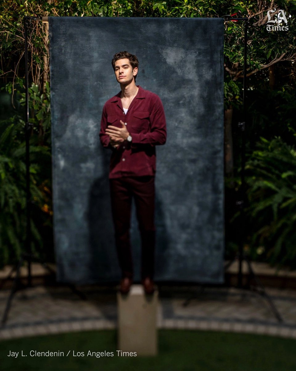 MonkyHolly's tweet photo. Эндрю в новой фотосессии богичен 🔥🔥🔥 #AndrewGarfield #MakeTASM3 https://t.co/vbUVOsq1UU